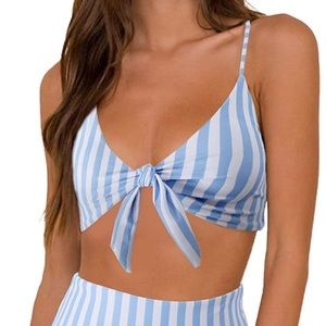 BloomingJelly Bikini Knot Top